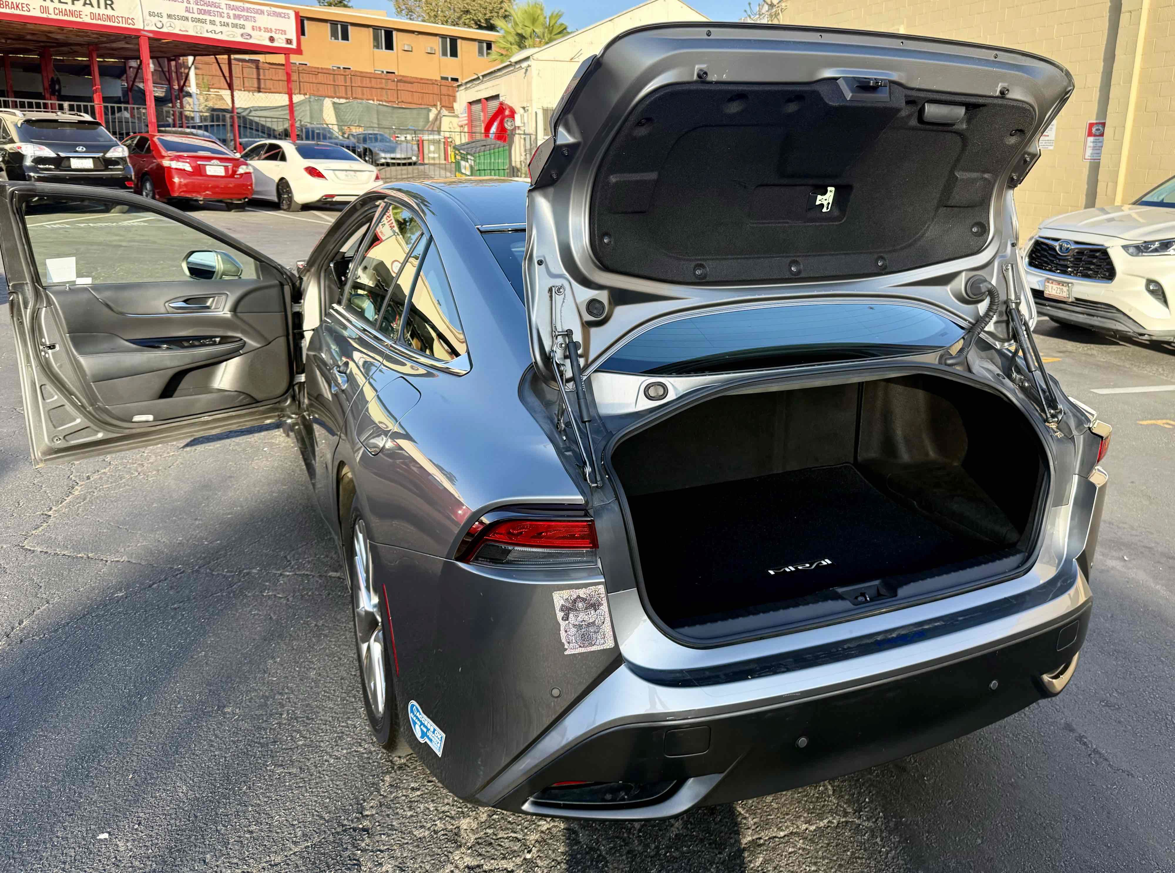 Used 2021 Toyota Mirai w/ Advanced Technology Package RWD image 10
