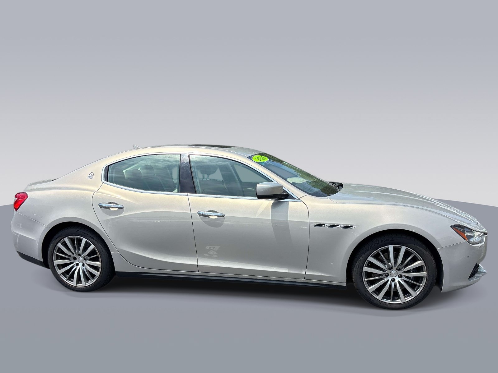 Used 2014 Maserati Ghibli S Q4 AWD/4WD image 2