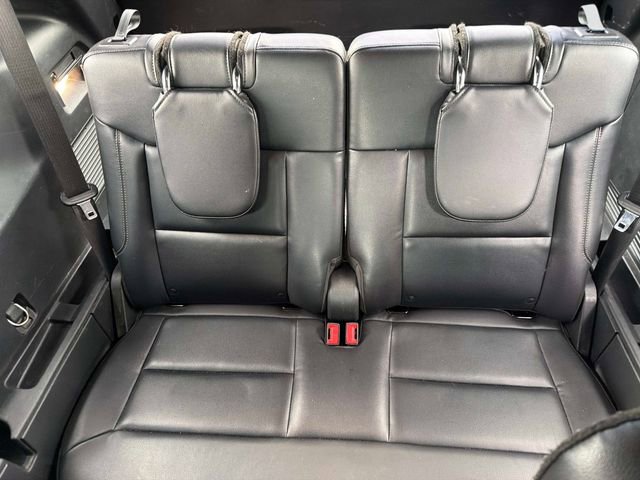 Used 2020 Ford Explorer XLT w/ Equipment Group 202A AWD/4WD image 17