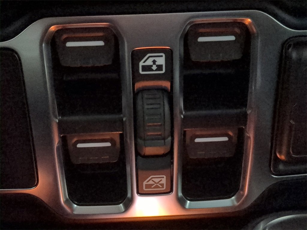 New 2025 Jeep Wrangler Sport S image 23