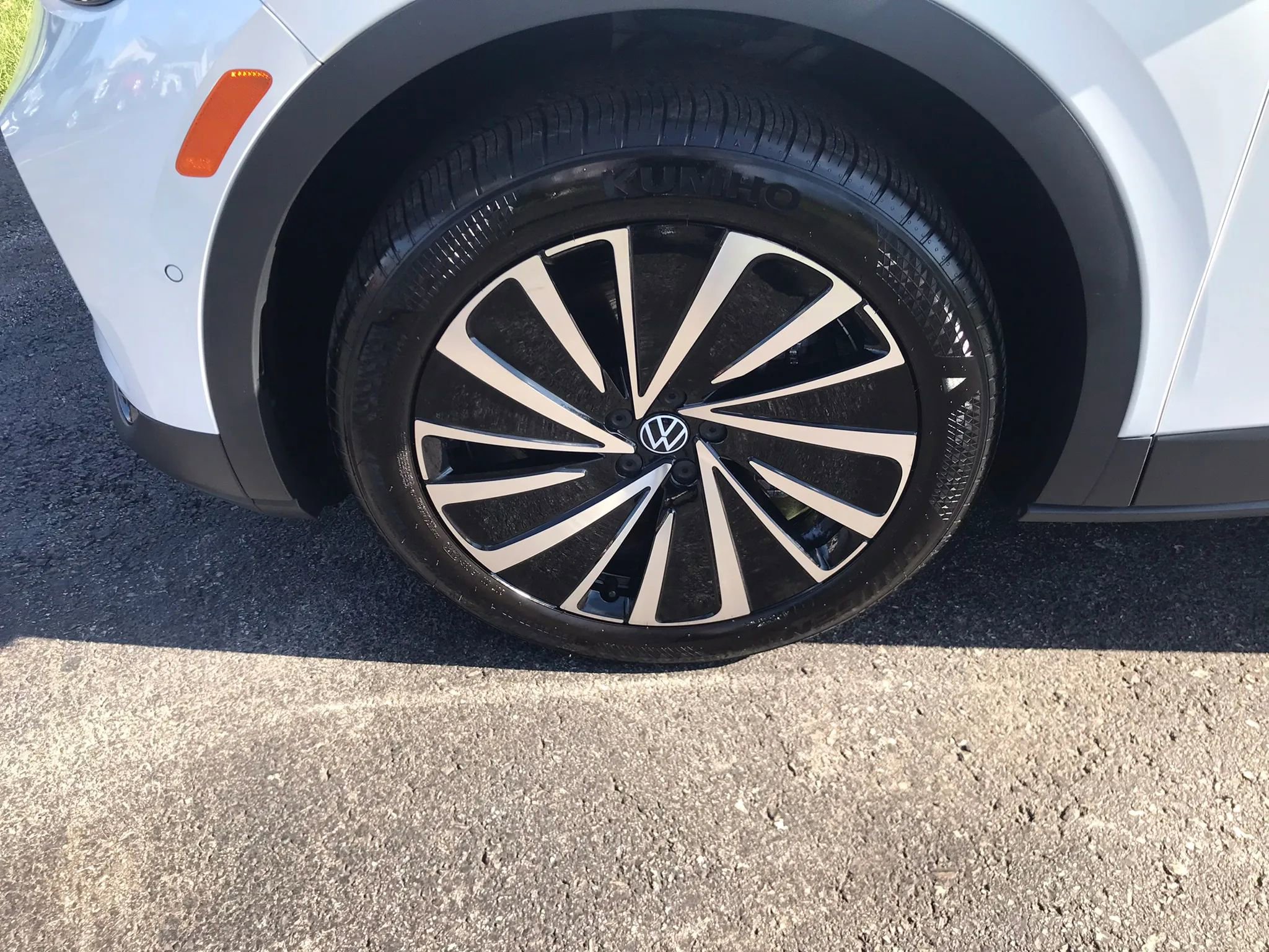 Used 2023 Volkswagen ID.4 Pro S Plus image 43