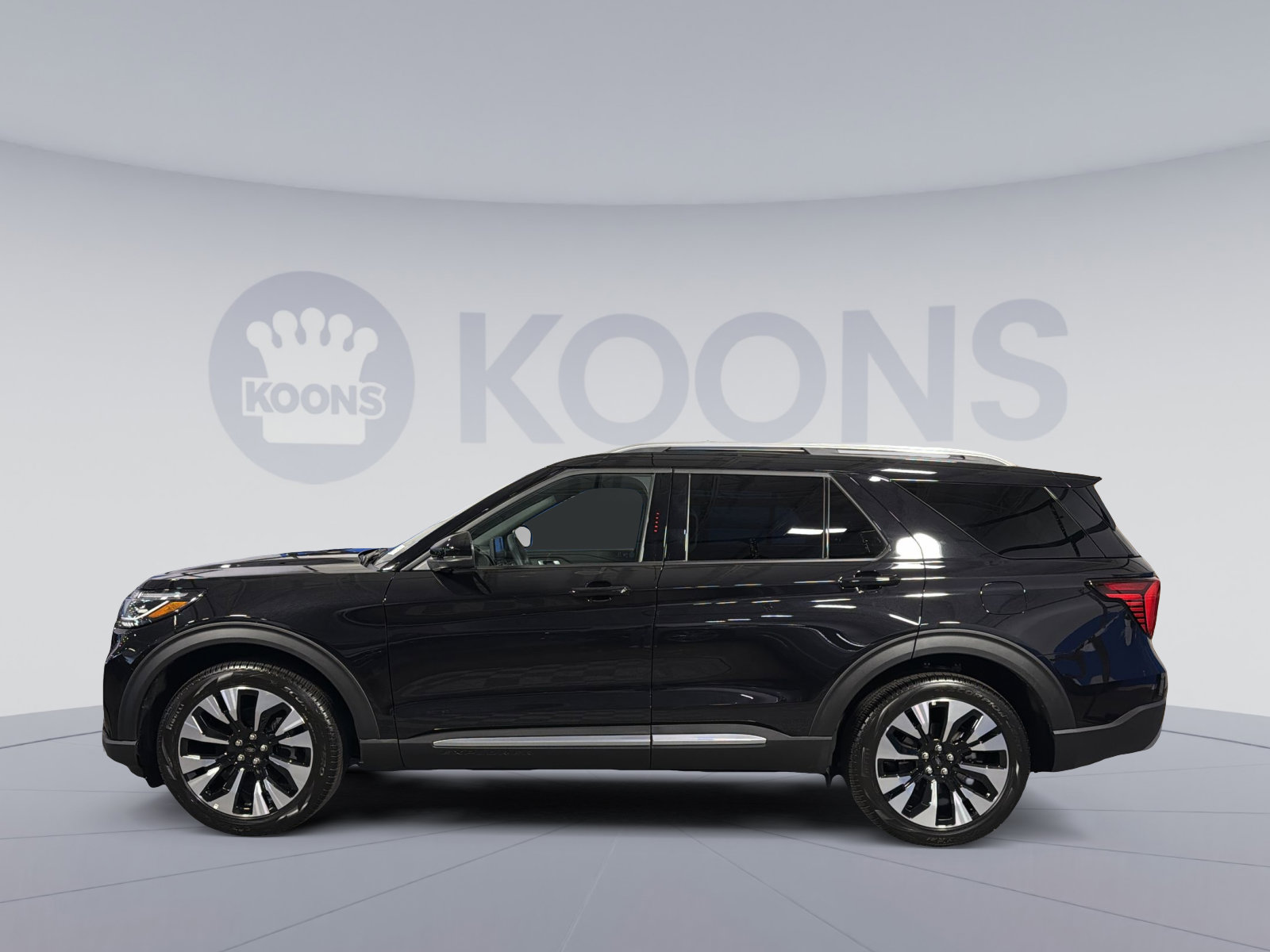New 2026 Ford Explorer Platinum w/ LUX Leather Package AWD/4WD image 2