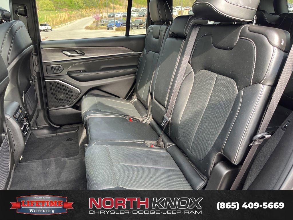 Used 2025 Jeep Grand Cherokee L Overland w/ Trailer Tow Package image 10