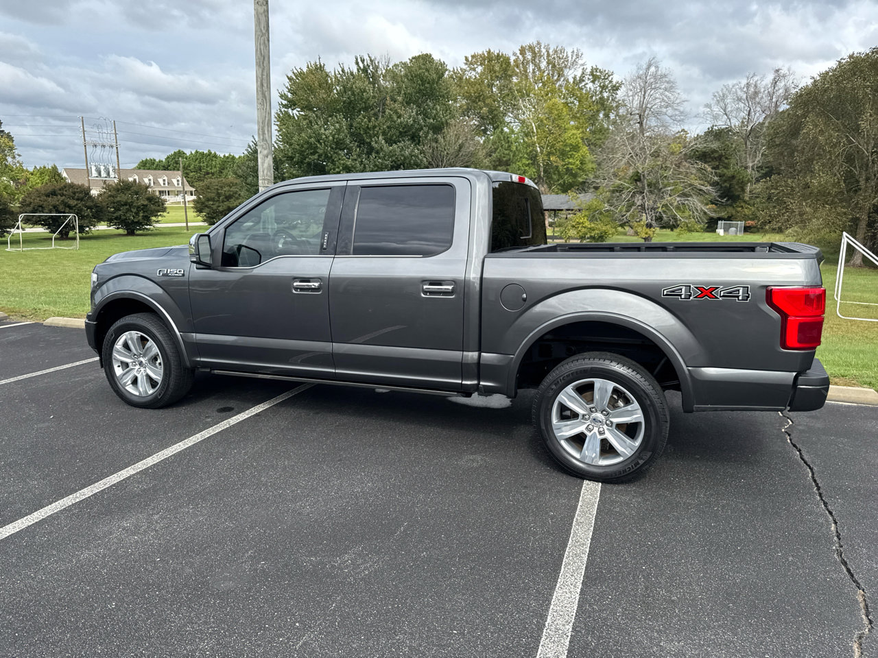 Used 2019 Ford F150 Platinum image 9