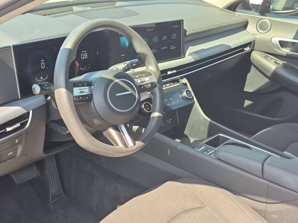 Used 2025 Hyundai Sonata SEL FWD image 15