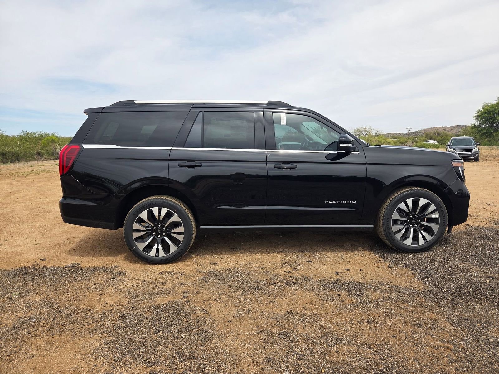 New 2026 Ford Expedition Platinum AWD/4WD image 4