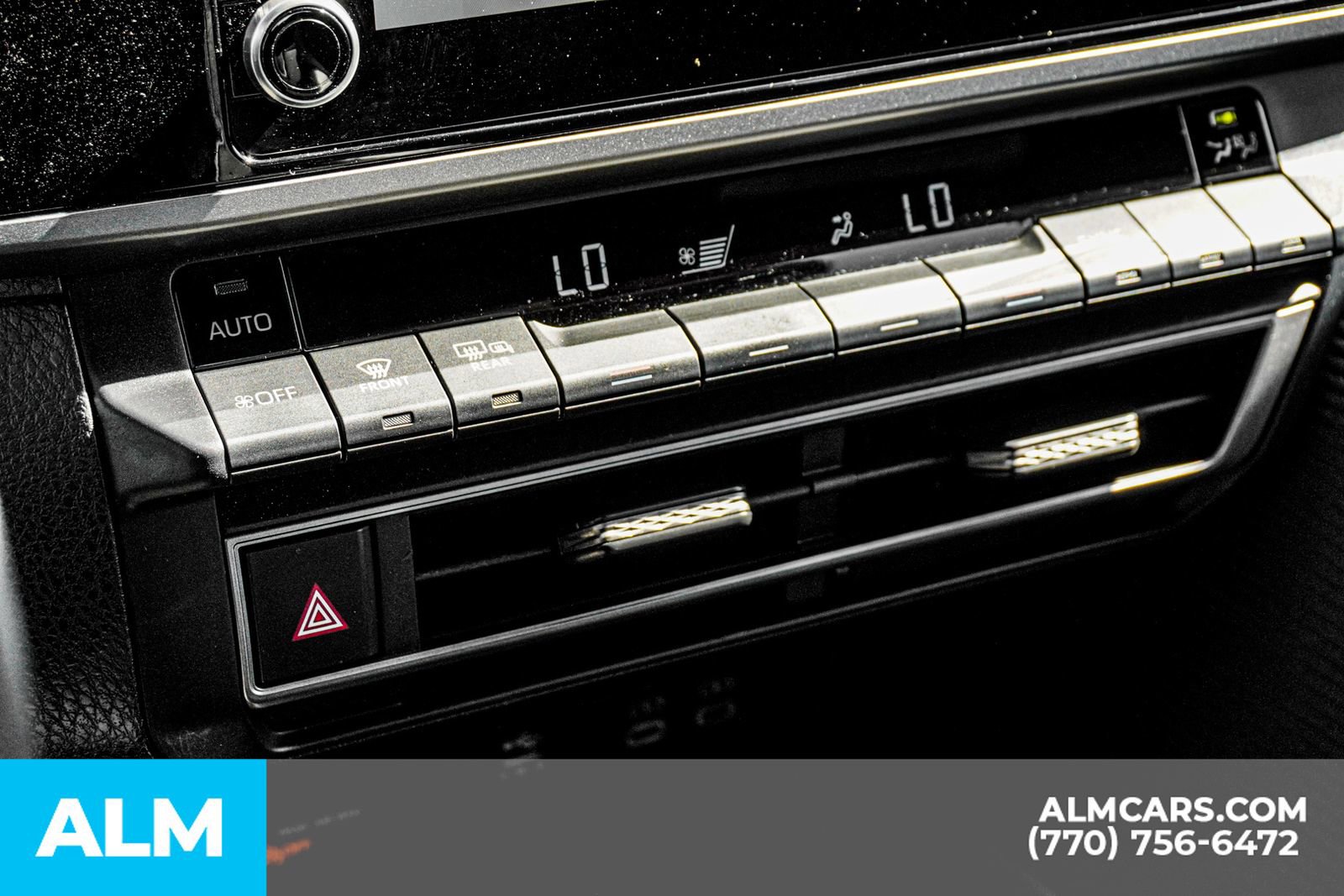 Used 2025 Toyota Camry SE image 42