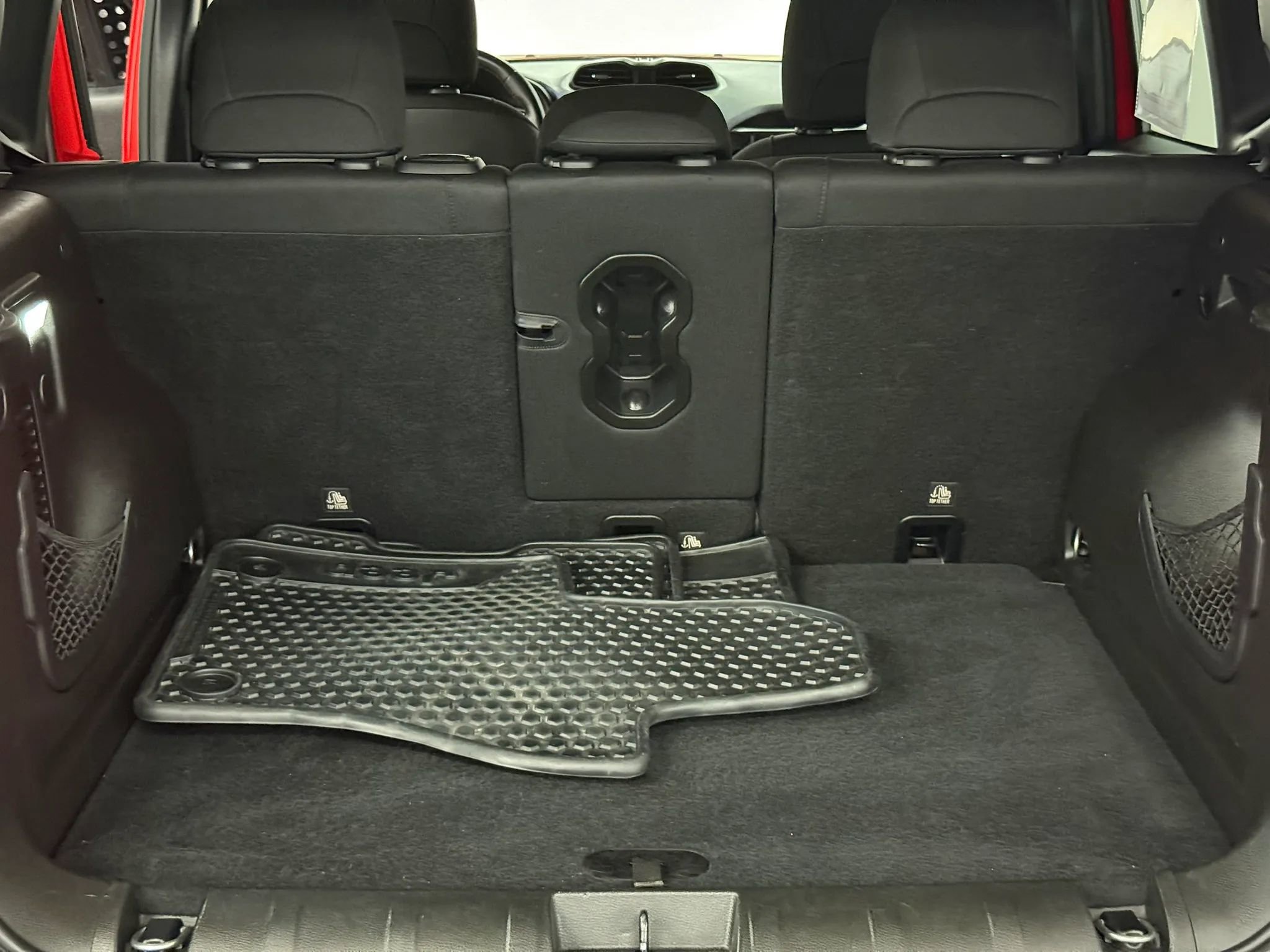 Used 2018 Jeep Renegade Trailhawk w/ UConnect 8.4 Nav Group image 13