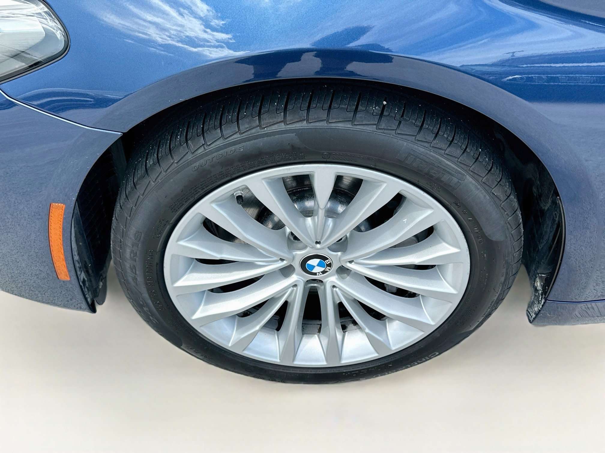 Used 2023 BMW 530i w/ Convenience Package RWD image 34