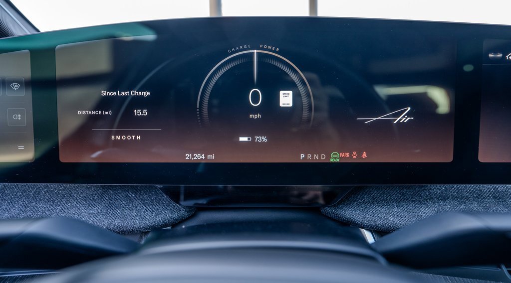 Used 2024 Lucid Air Touring image 9
