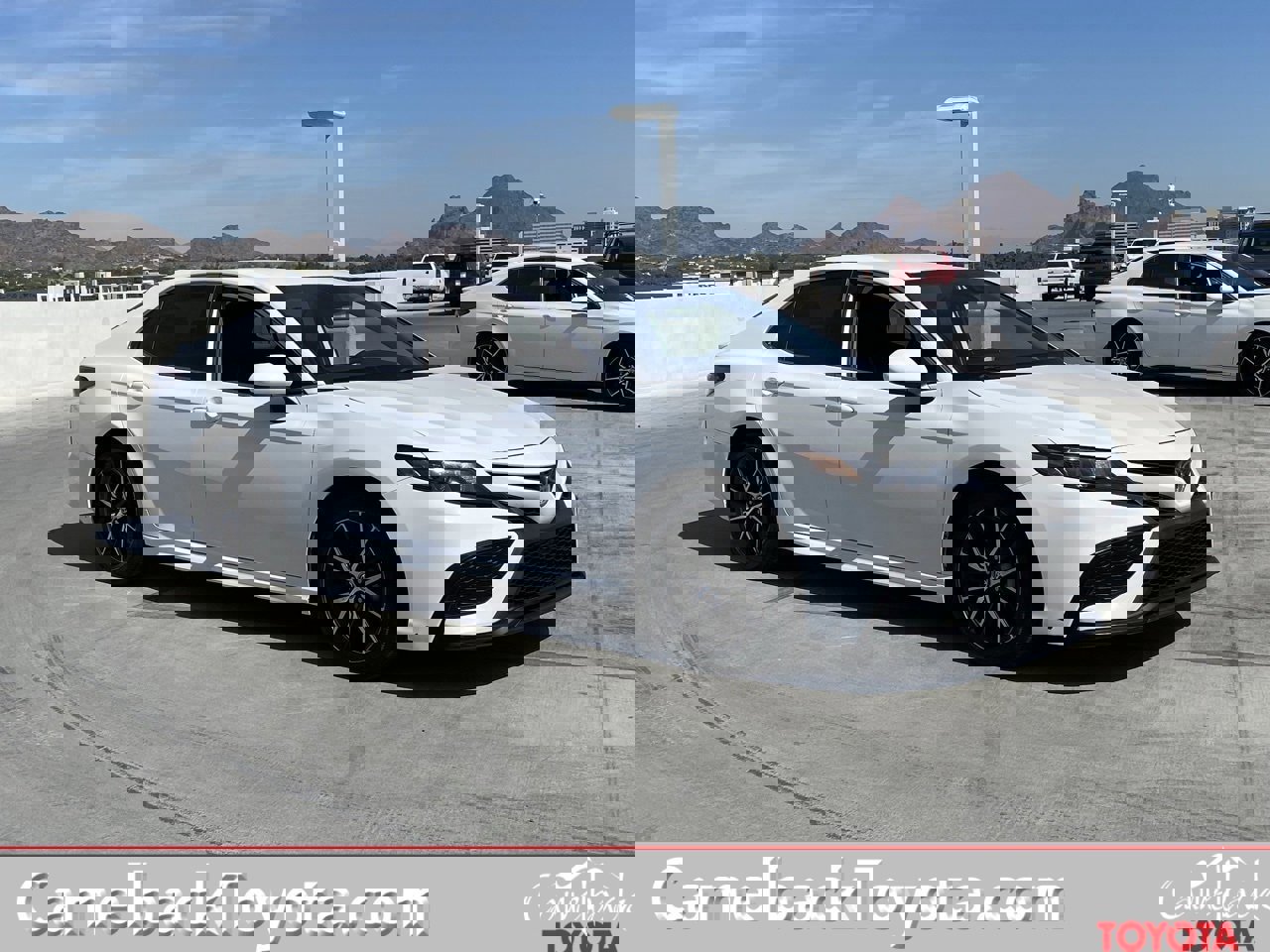 Used 2021 Toyota Camry SE image 6