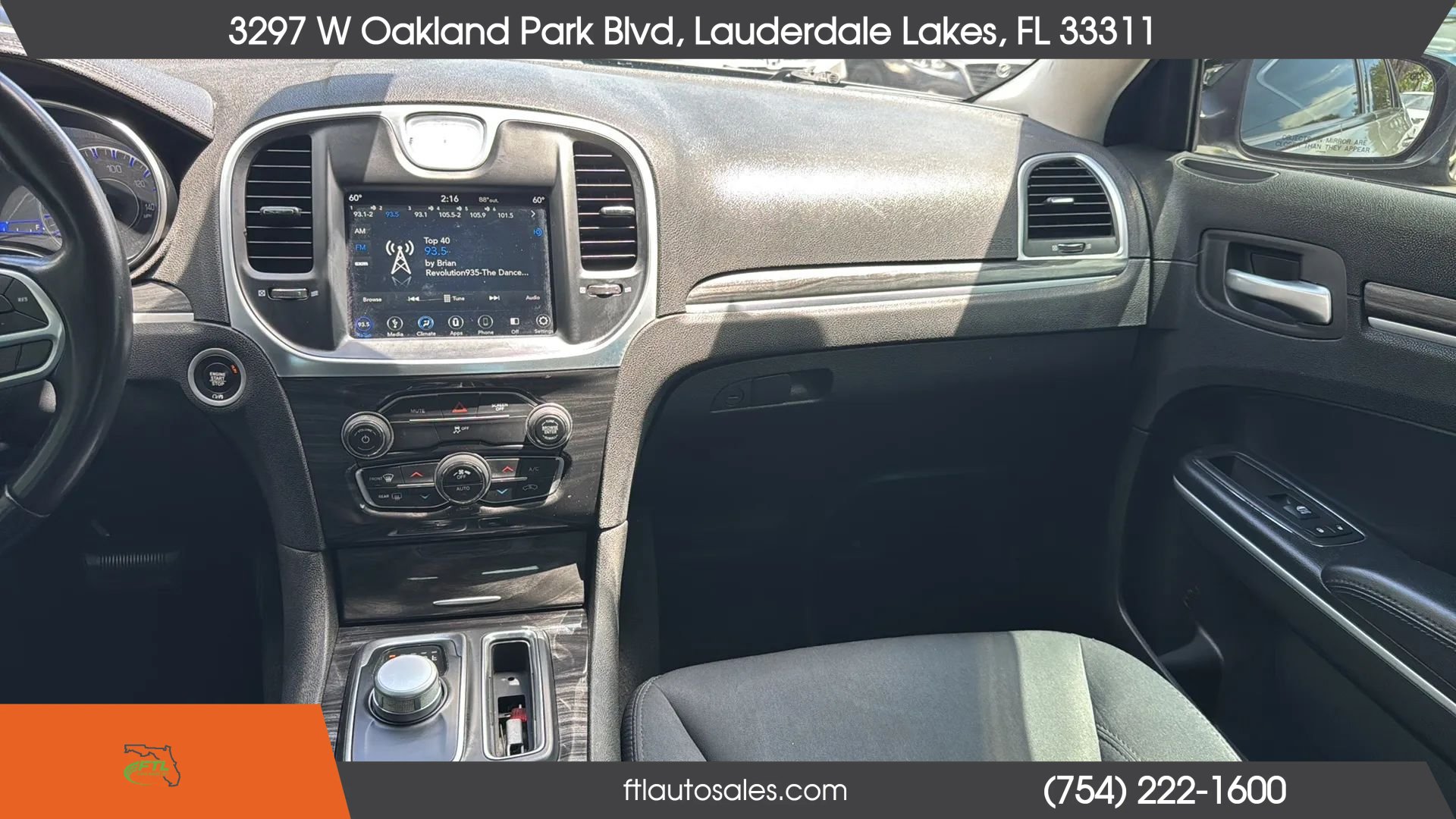 Used 2019 Chrysler 300 Touring w/ Sport Appearance Package RWD image 27