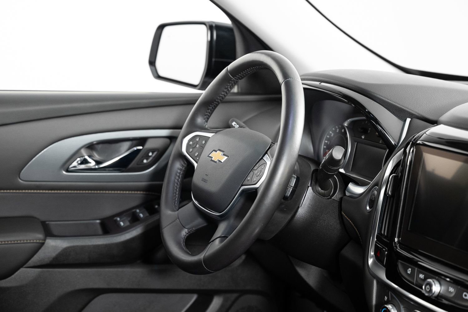 Used 2020 Chevrolet Traverse Premier w/ Redline Edition image 26