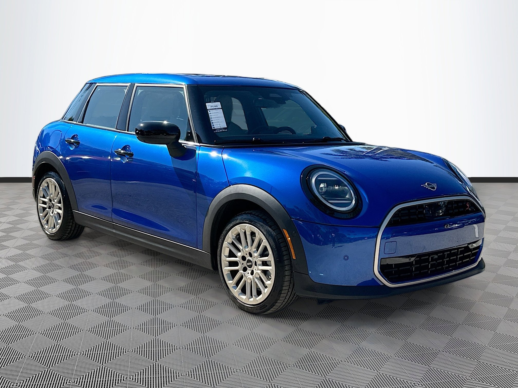 Used 2025 MINI Cooper S image 1