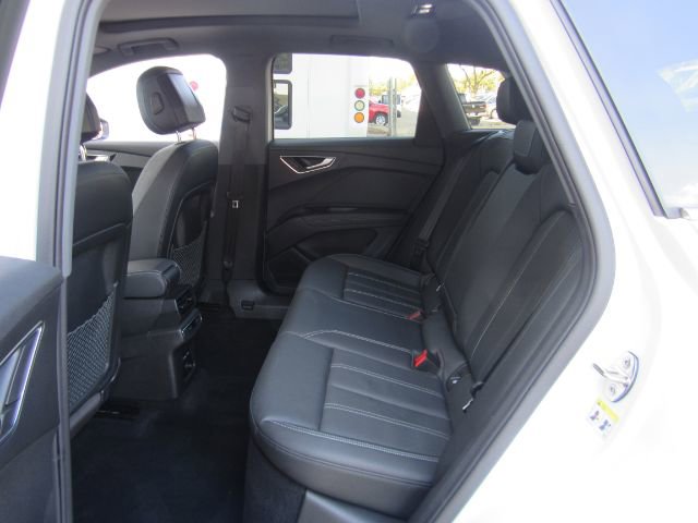 Used 2022 Audi Q4 e-tron Premium Plus w/ Premium Plus image 20