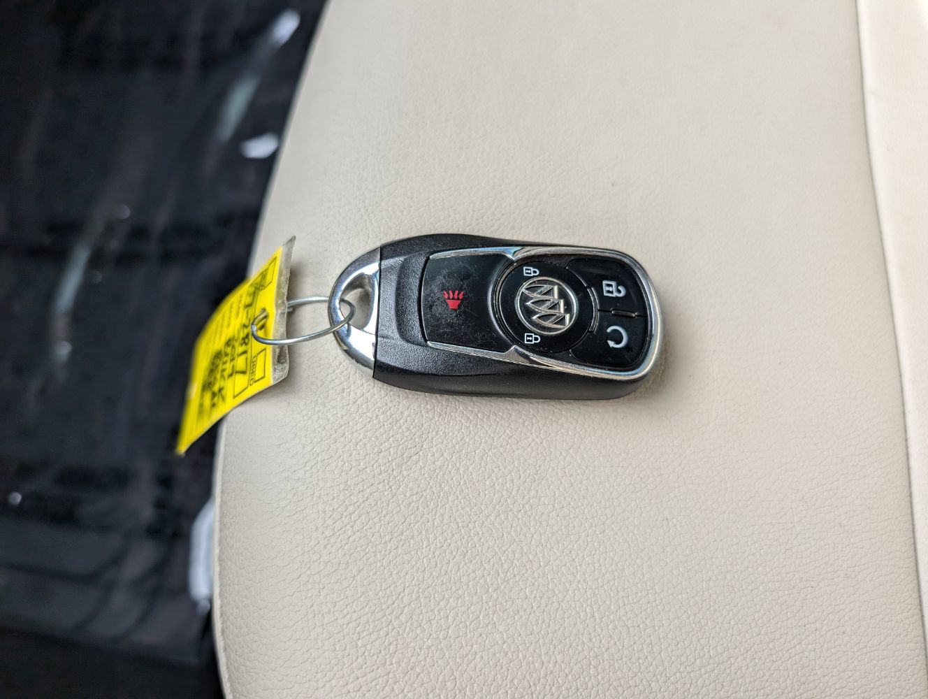 Used 2019 Buick Regal Essence w/ Driver Confidence Package I FWD image 25