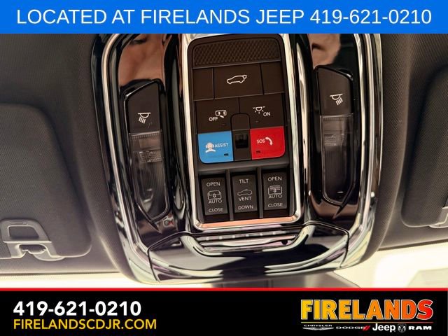 Used 2024 Jeep Grand Cherokee L Summit w/ High Altitude Package AWD/4WD image 32