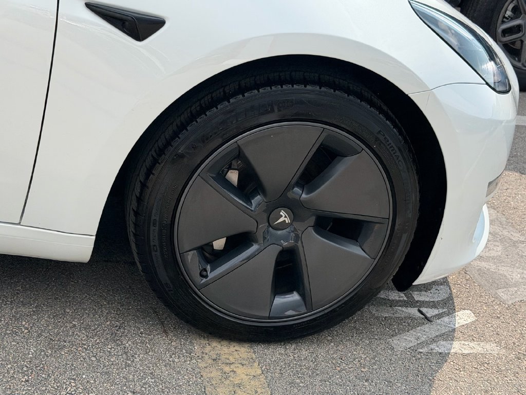 Used 2023 Tesla Model 3 Standard Range RWD image 9