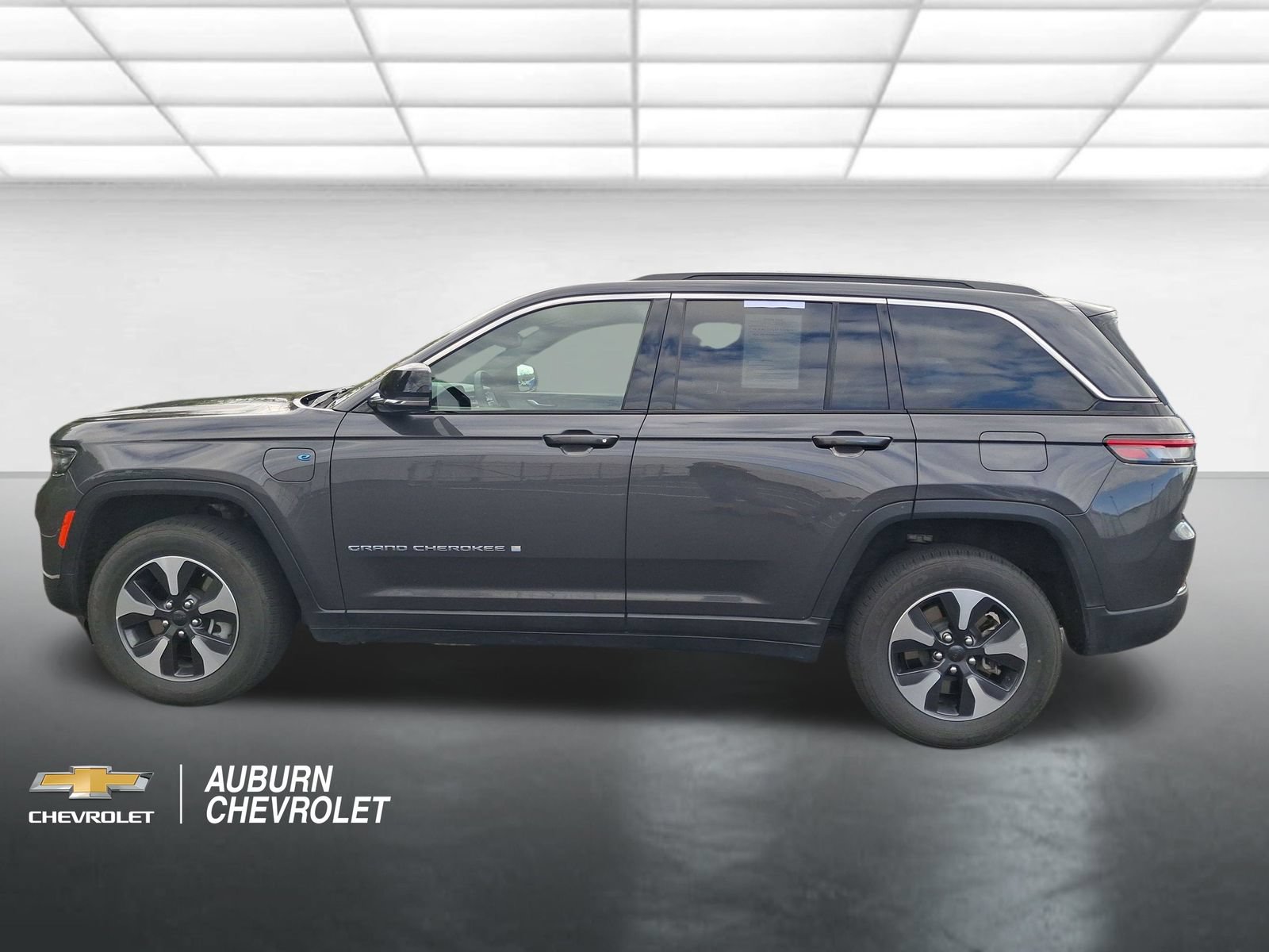 Used 2024 Jeep Grand Cherokee Limited 4xe AWD/4WD image 6