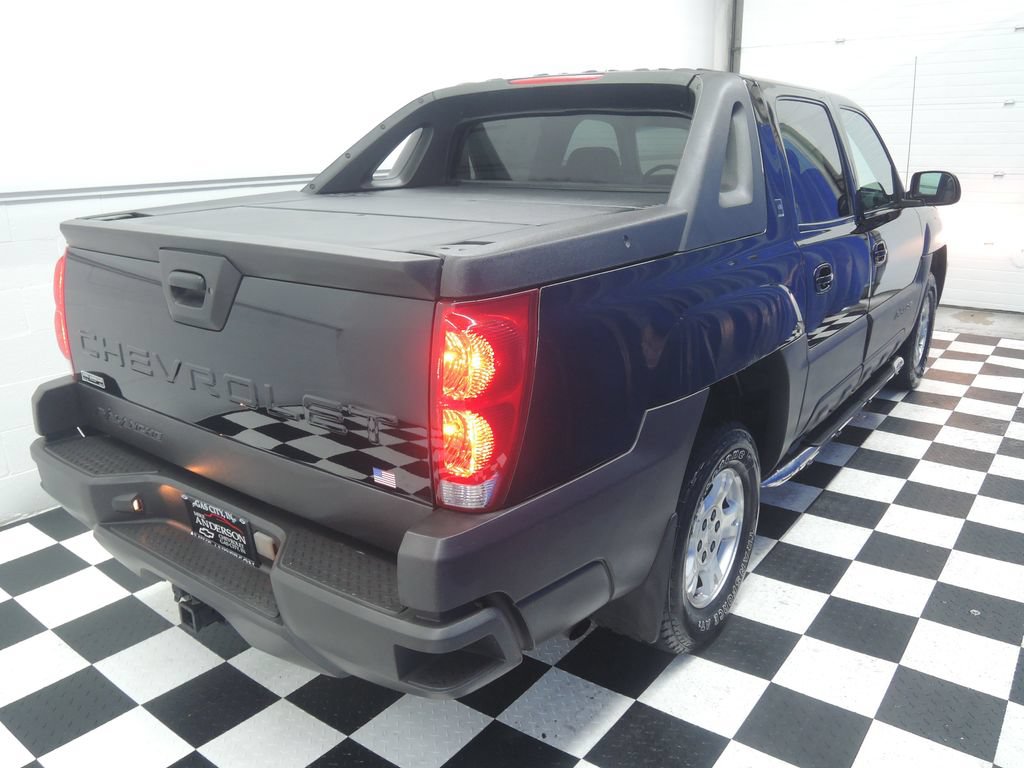 Used 2003 Chevrolet Avalanche 4x4 w/ The North Face Edition image 11