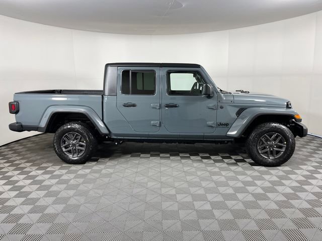 New 2026 Jeep Gladiator Sport AWD/4WD image 4