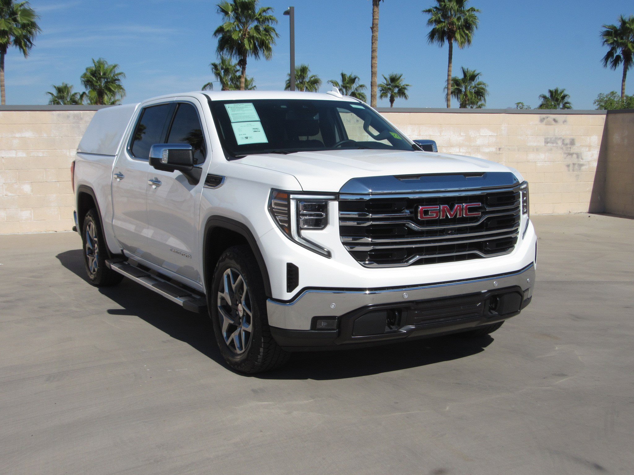 Used 2023 GMC Sierra 1500 SLT w/ SLT Premium Plus Package image 2