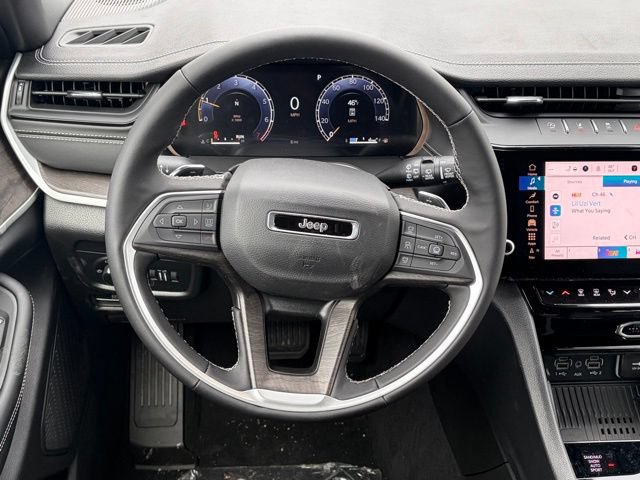 New 2026 Jeep Grand Cherokee Altitude AWD/4WD image 36