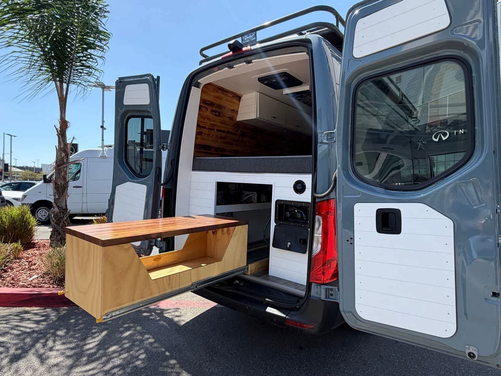 Used 2024 Mercedes-Benz Sprinter 2500 w/ Acoustic Package image 8