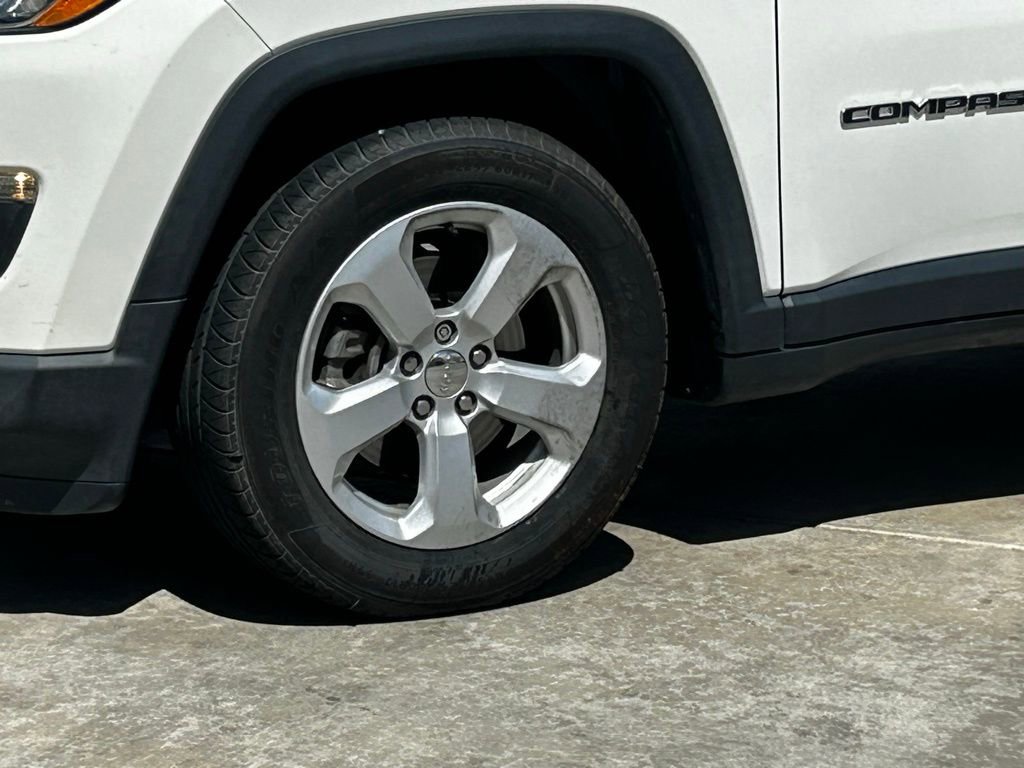 Used 2020 Jeep Compass Latitude image 4