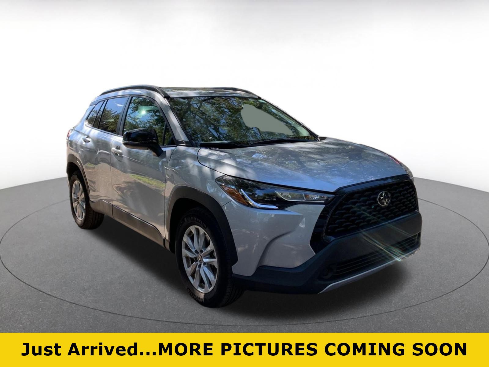 Used 2025 Toyota Corolla Cross LE