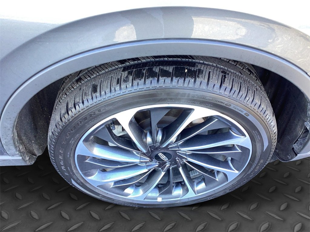 Used 2025 Lincoln Aviator Reserve w/ Equipment Group 201A image 25