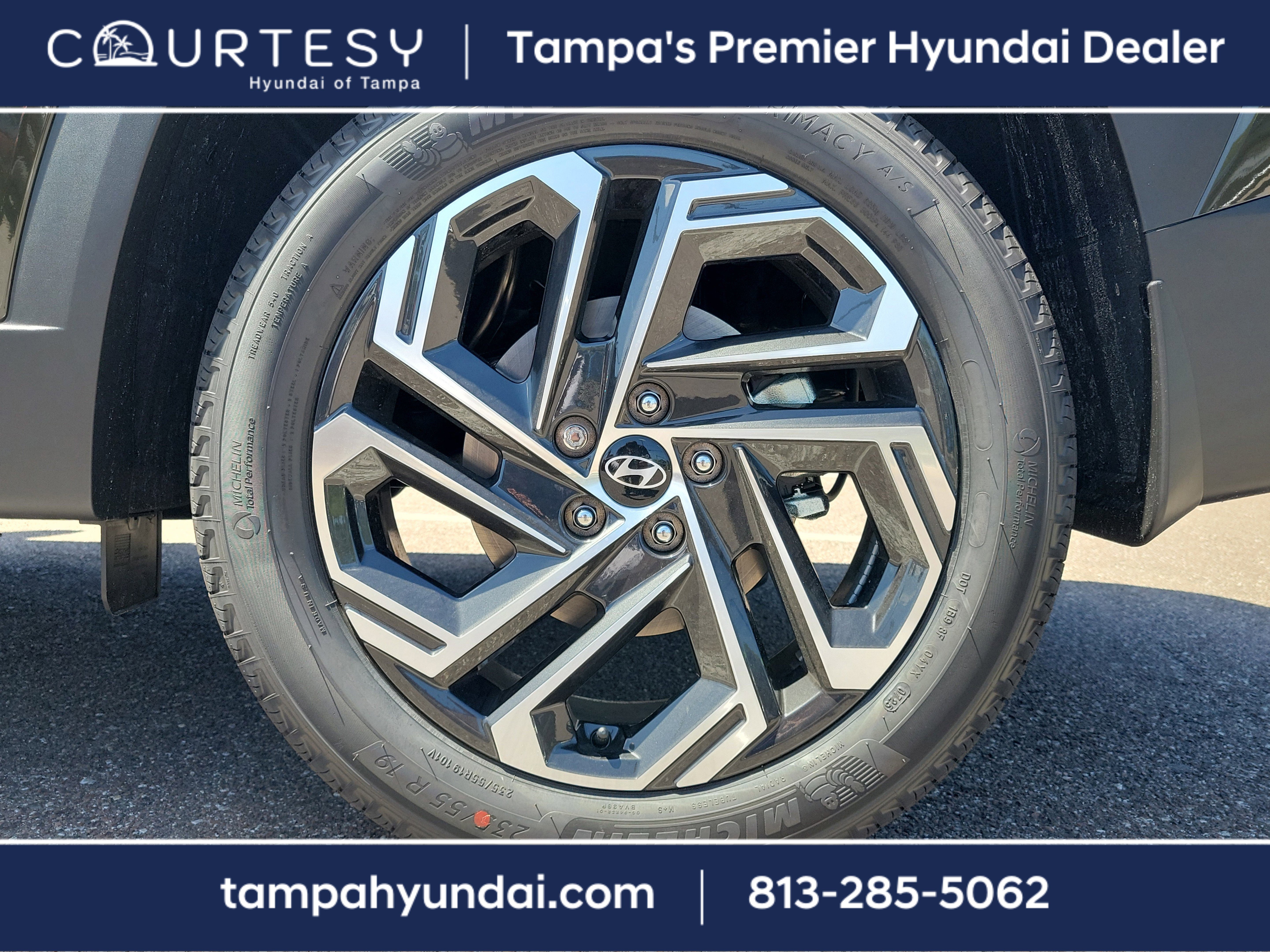 New 2025 Hyundai Tucson Limited image 5