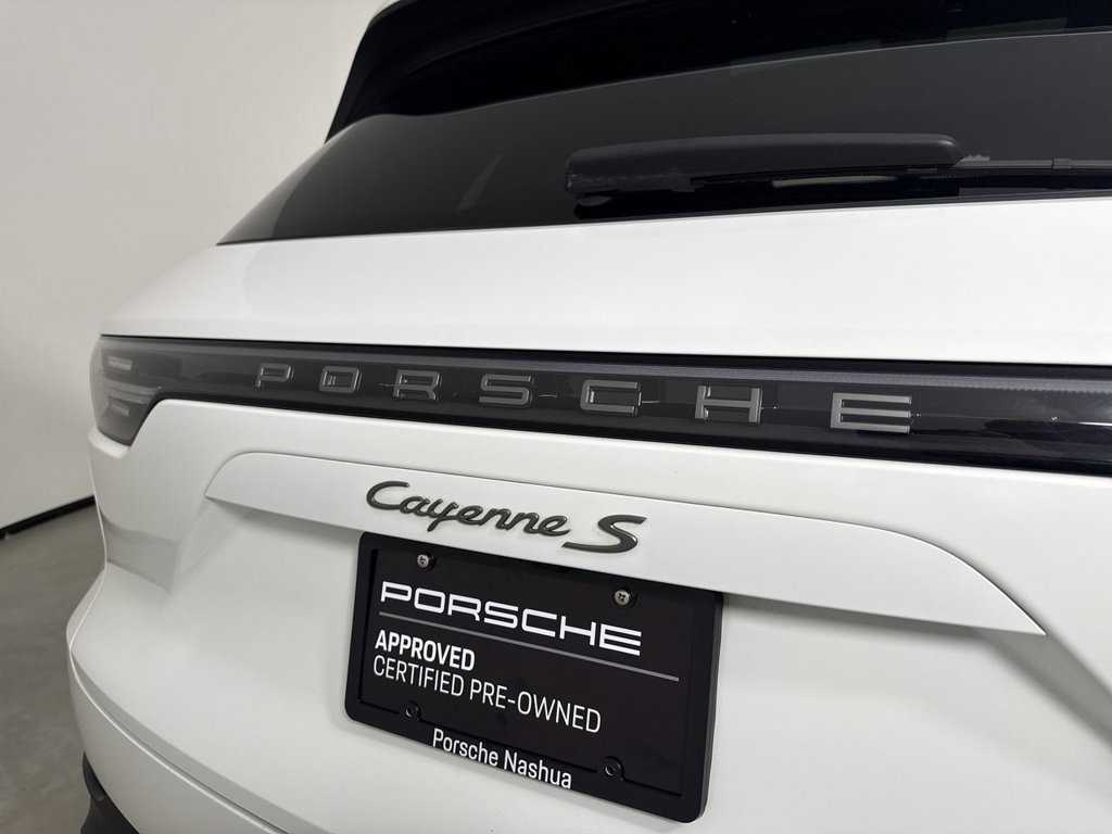 Certified 2023 Porsche Cayenne S Platinum w/ Premium Package Plus AWD/4WD image 19