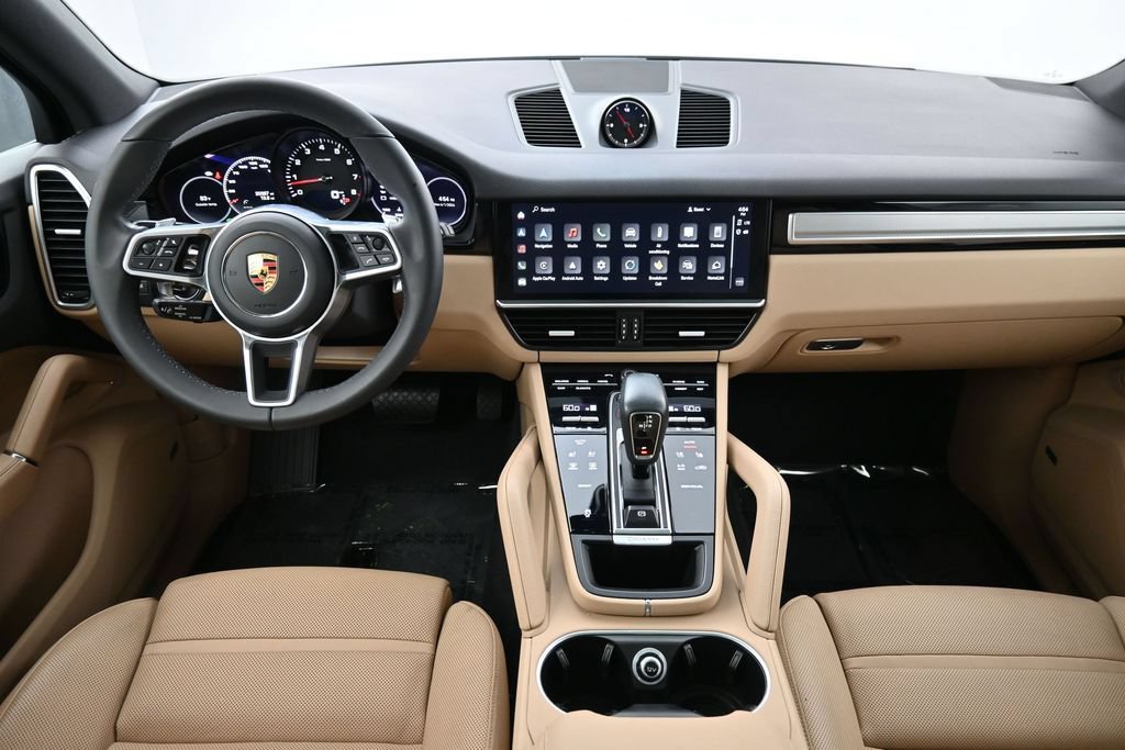 Certified 2023 Porsche Cayenne Platinum Edition AWD/4WD image 6