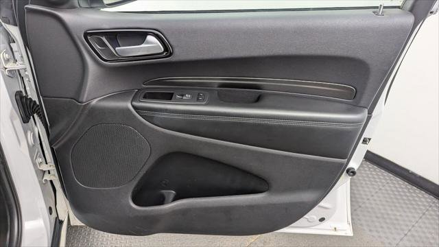 Used 2023 Dodge Durango SXT image 24
