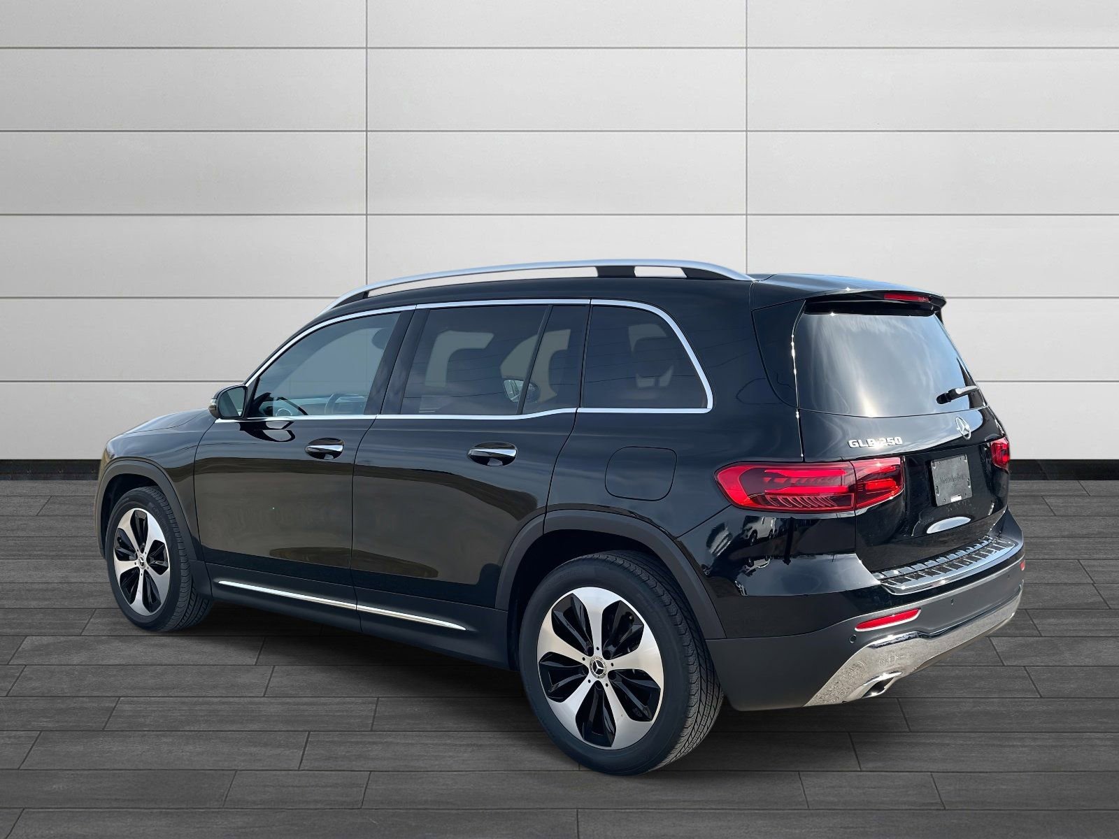 Certified 2025 Mercedes-Benz GLB 250 image 5