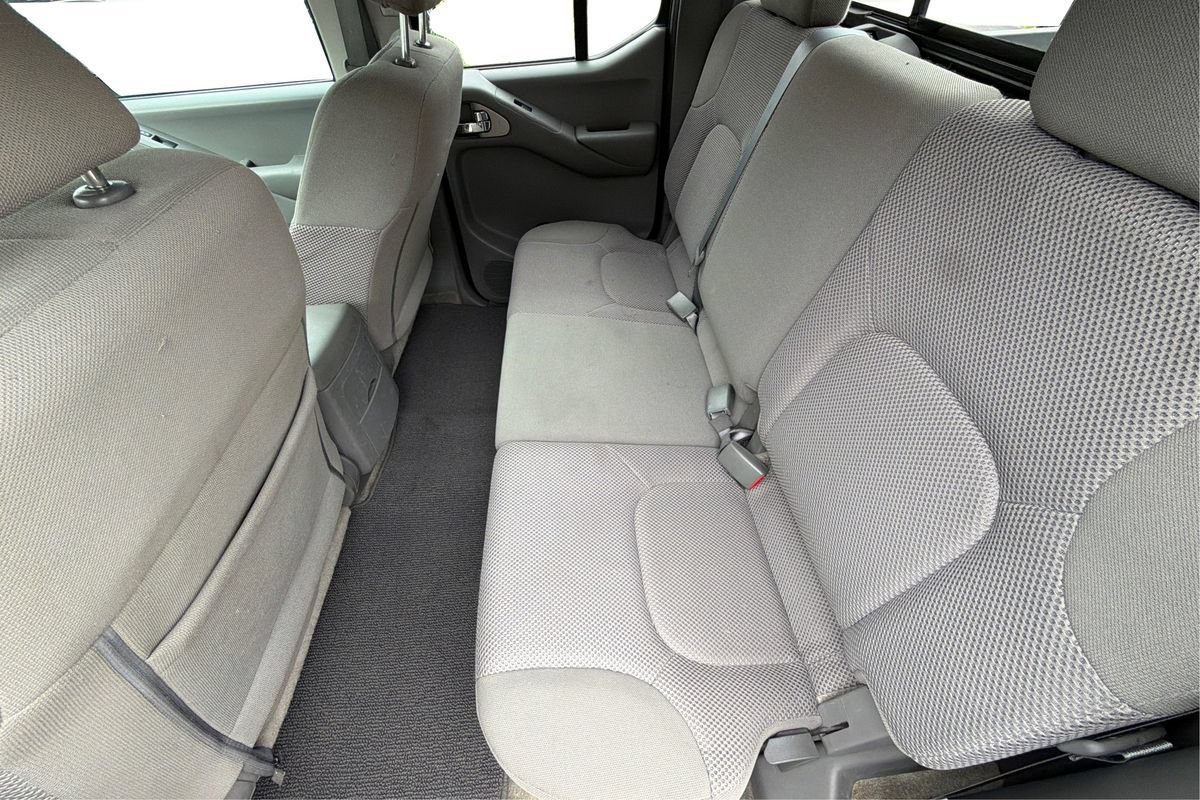 Used 2018 Nissan Frontier SV RWD image 10