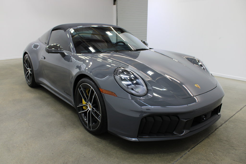 Used 2025 Porsche 911 Targa 4 GTS AWD/4WD image 9