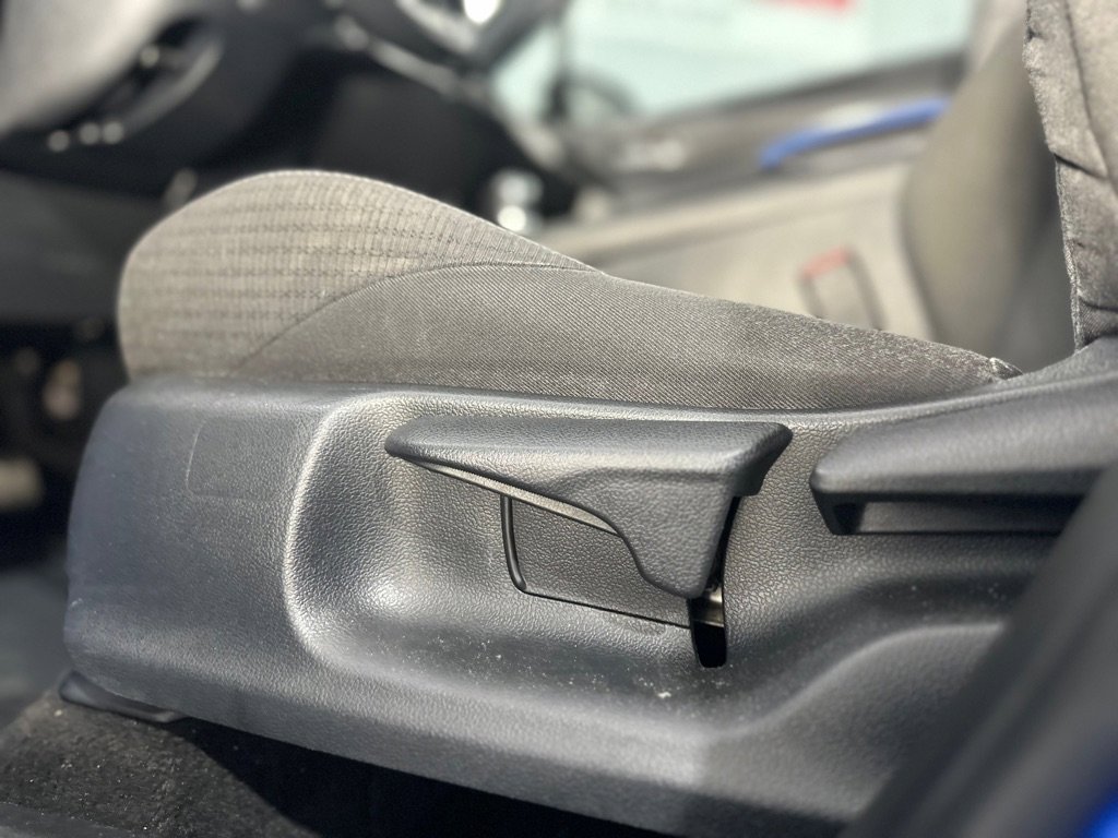 Used 2018 Toyota C-HR XLE image 25