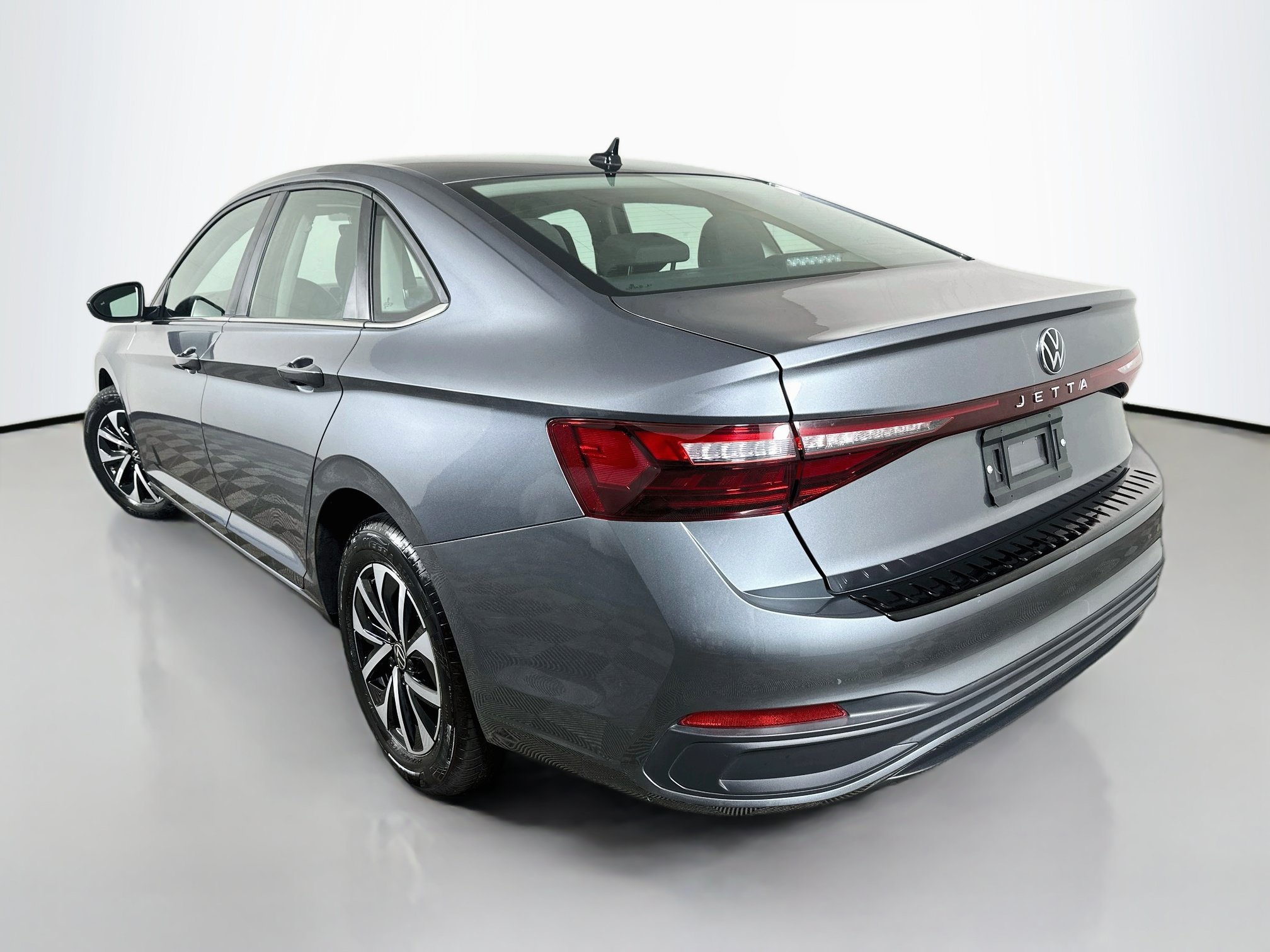Used 2025 Volkswagen Jetta S FWD image 5