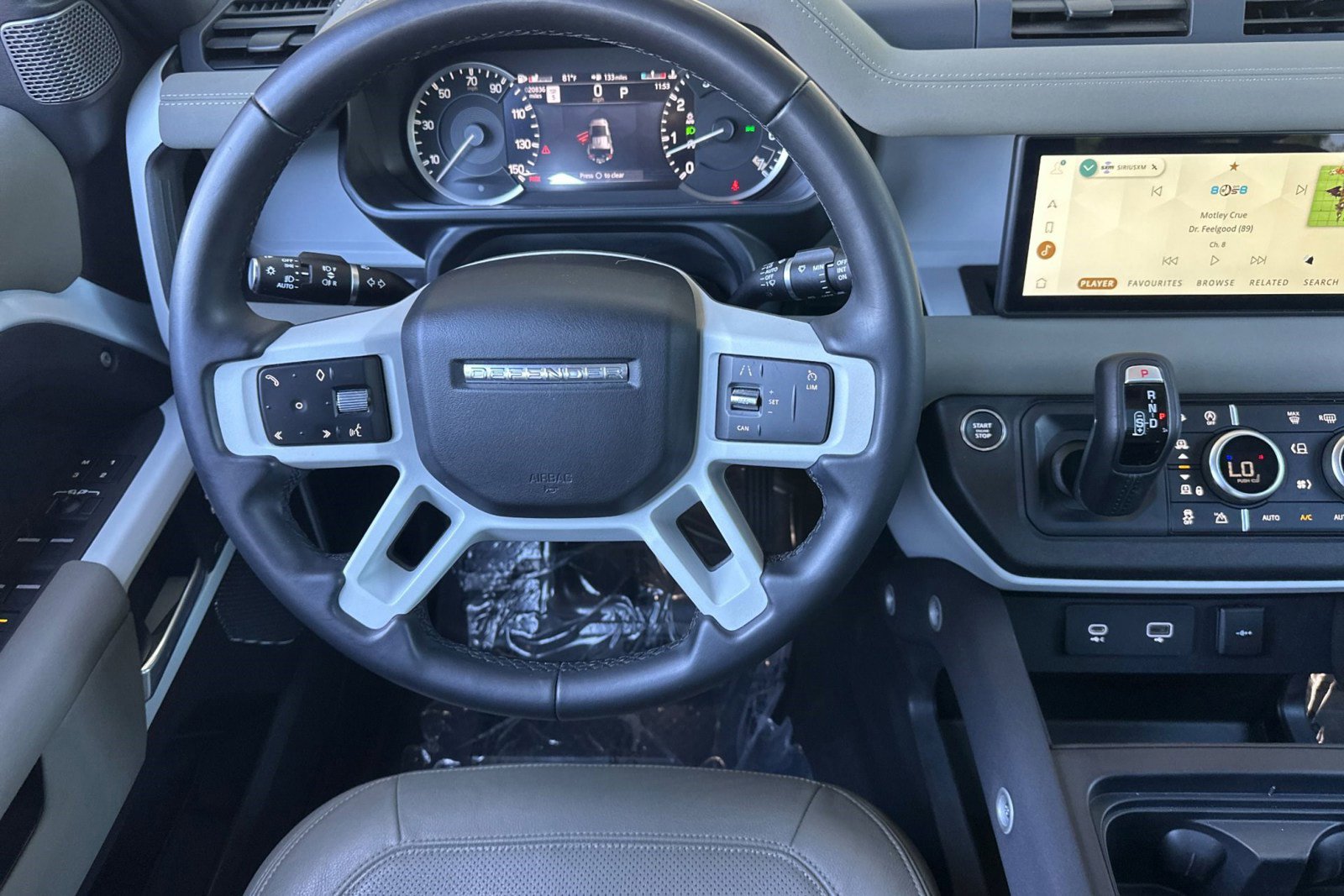 Certified 2023 Land Rover Defender 110 SE image 27