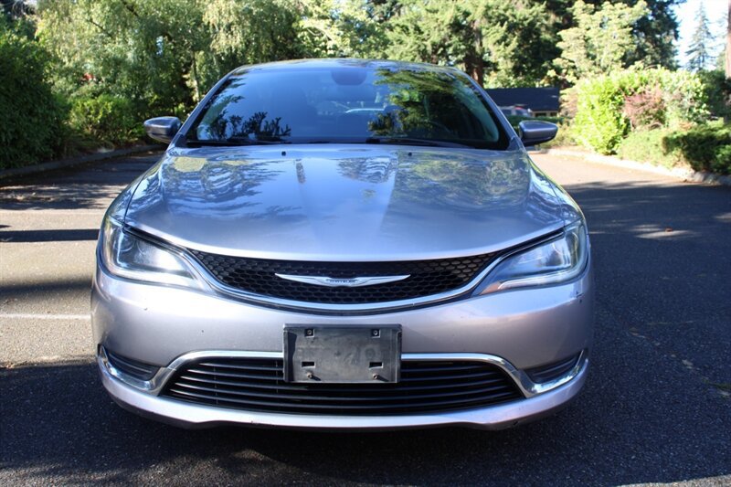 Used 2015 Chrysler 200 Limited w/ Convenience Group FWD image 10