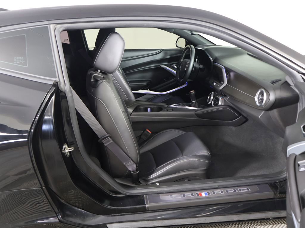 Used 2017 Chevrolet Camaro SS RWD image 29