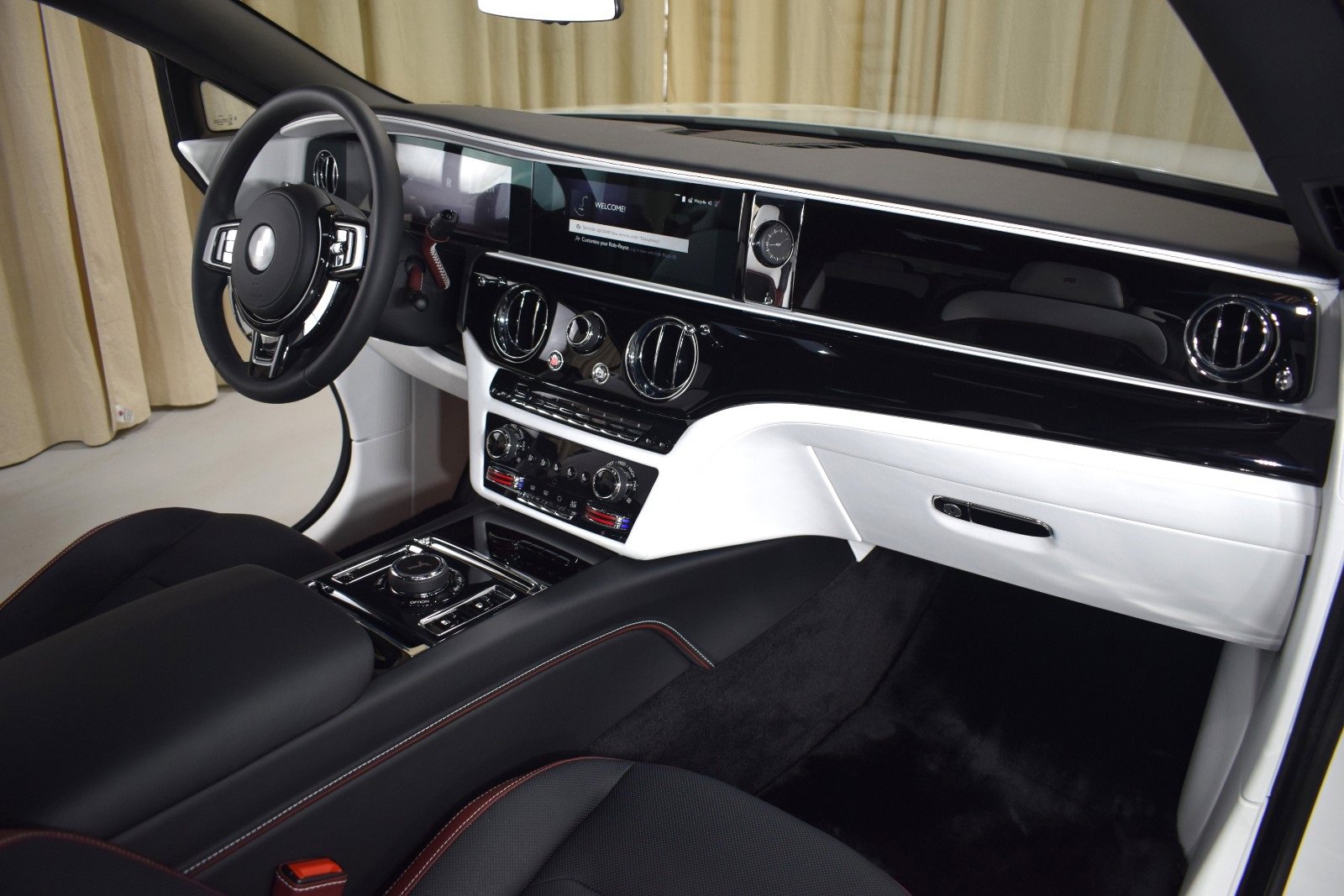 New 2025 Rolls-Royce Spectre w/ Leather Finishing Pack image 23