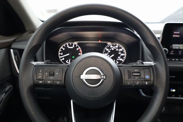 Used 2023 Nissan Rogue SV image 14