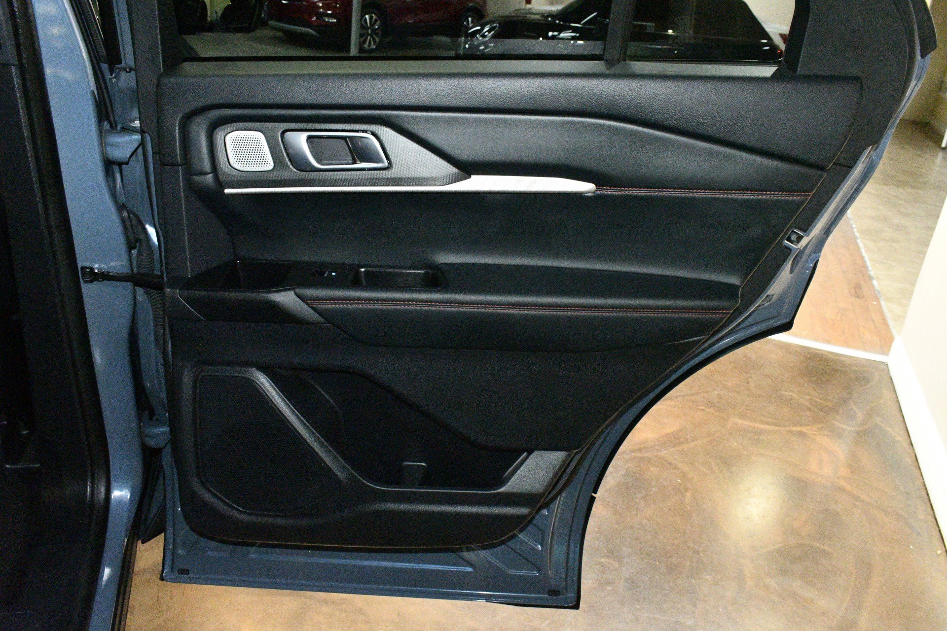 Used 2025 Ford Explorer ST w/ Sun And Sound Package image 44