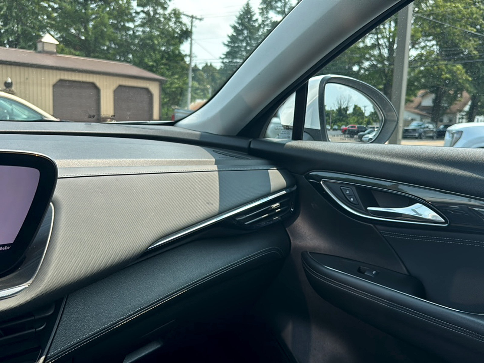 Used 2024 Buick Envision Preferred AWD/4WD image 15