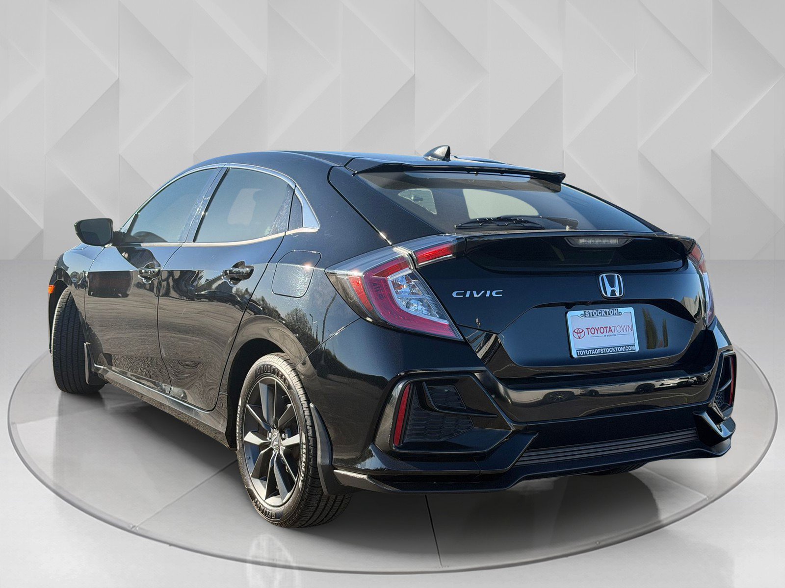 Used 2021 Honda Civic EX image 3