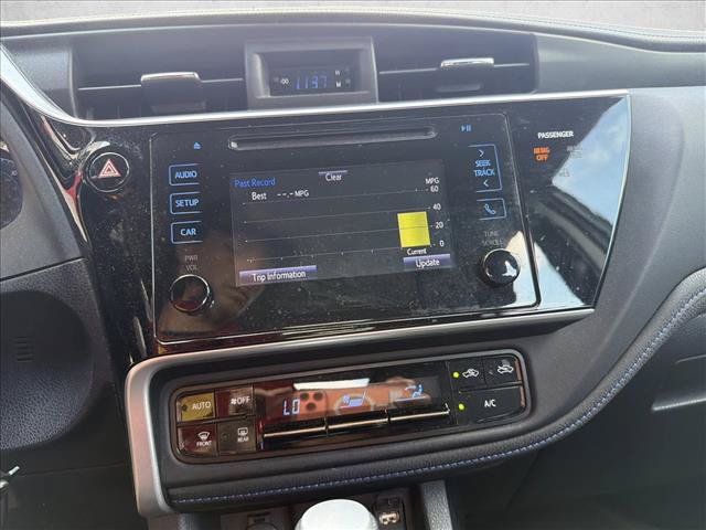 Used 2017 Toyota Corolla SE FWD image 19