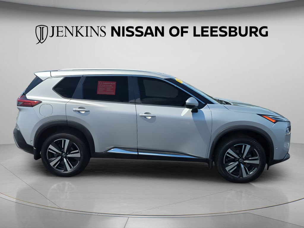Certified 2021 Nissan Rogue Platinum FWD image 3